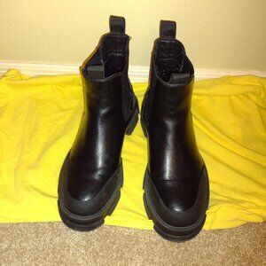 Limelight Chelsea Chunky Combat Ankle boot slip on